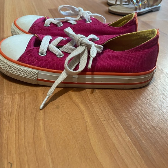 Custom Chuck Taylor All Star By You - Picture 2 of 3